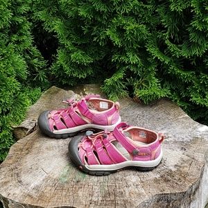 Keen Newport H2 washable water sandals